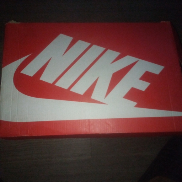 Jordans Air Max 1 - Picture 3 of 4